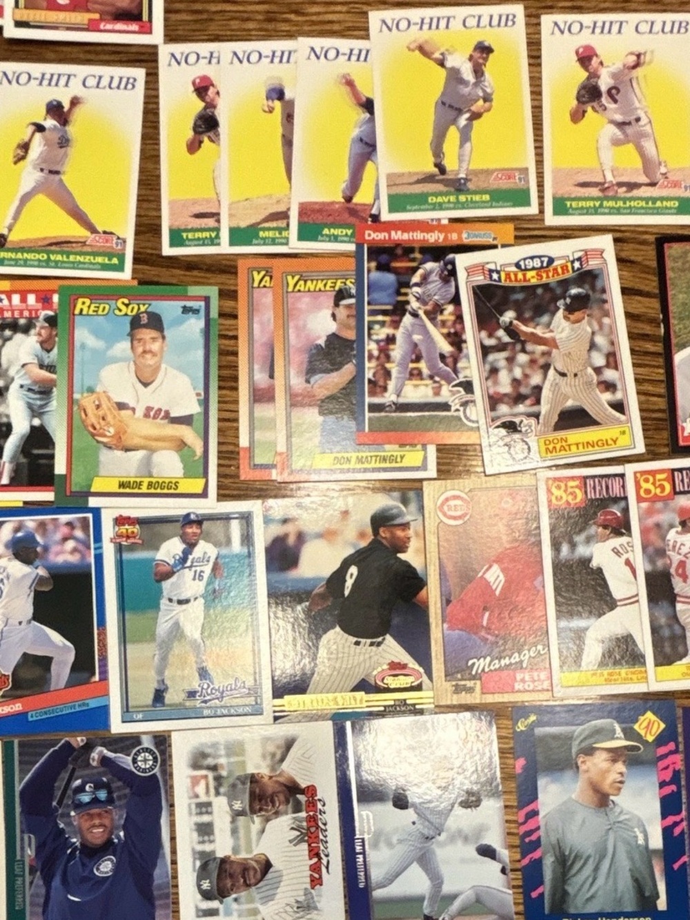 HUGE Lot of Hall of Famers and Legends from Bo, Bonds, Griffey, Nolan, Randy,etc - Picture 4 of 10